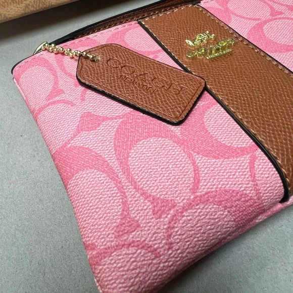 Coach Corner Zip Wristlet in Signature Canvas with Stripe (box included) - Picture 3 of 11